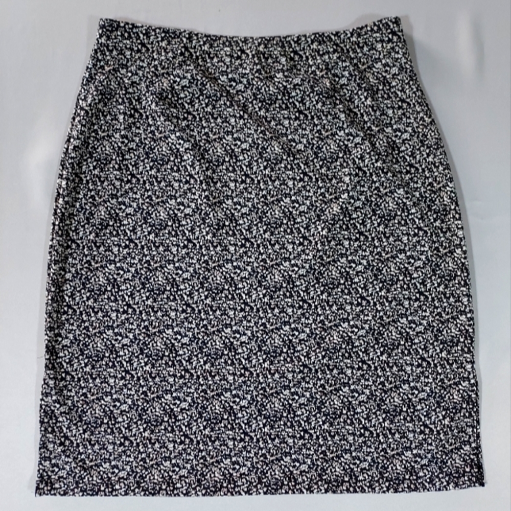 Axcess Pull-On Skirt Large